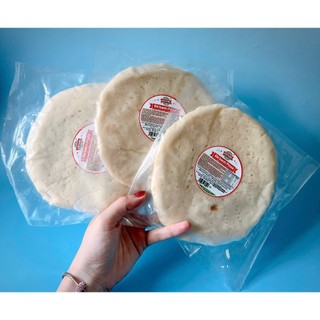 Đế bánh pizza đã nướng qua