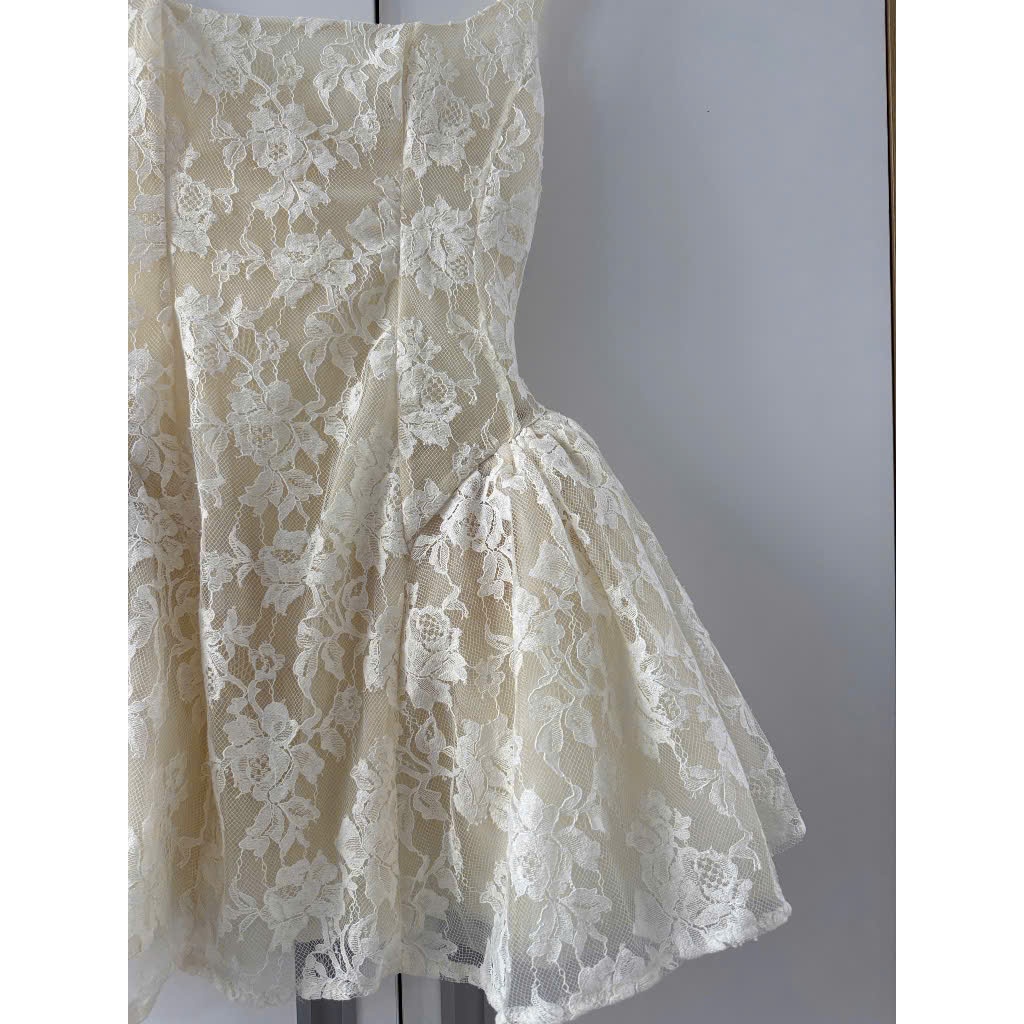 Đầm hai dây dáng xòe ren hoa hồng dự tiệc sang trọng Silas Dress | BigBuy360 - bigbuy360.vn