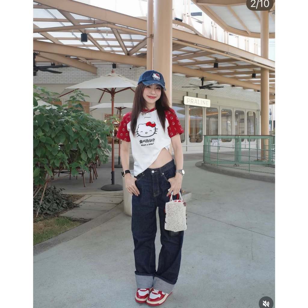 𝐋events 𝐱 𝐇ello 𝐊itty | Joy Icon Lightweight Raglan Regular Tee/ Red