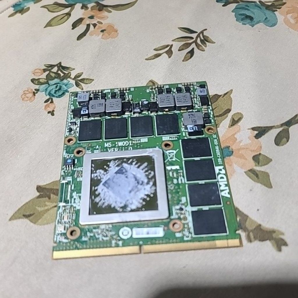 [XÁC KỸ THUẬT] vga 660ti 2gb và r9 m290x (laptop)lên hình 0 nhận driver Zin Chưa Sửa Chữa