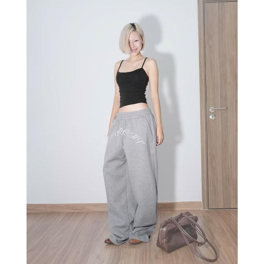 Quần sweatpants 67 Percent Studio