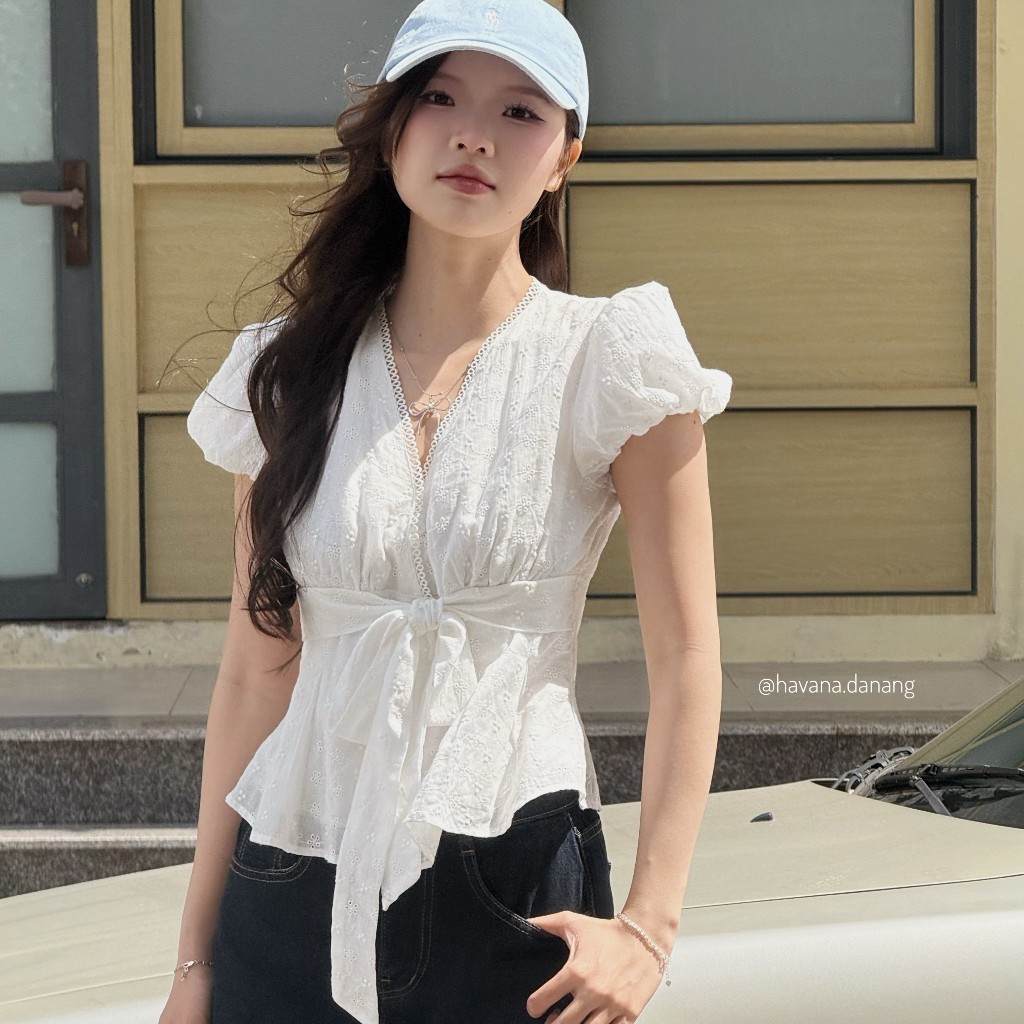 2 𝑳𝑨𝑫𝒀_𝒉𝒐𝒖𝒔𝒊𝒏𝒈𝟖𝟔// CÓ BIGSIZE - Áo kiểu nữ ELLA top thô boil tay bồng cổ V đắp chéo cách điệu nơ buộ