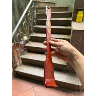cây gãi lưng gỗ gõ đỏ dài 45cm