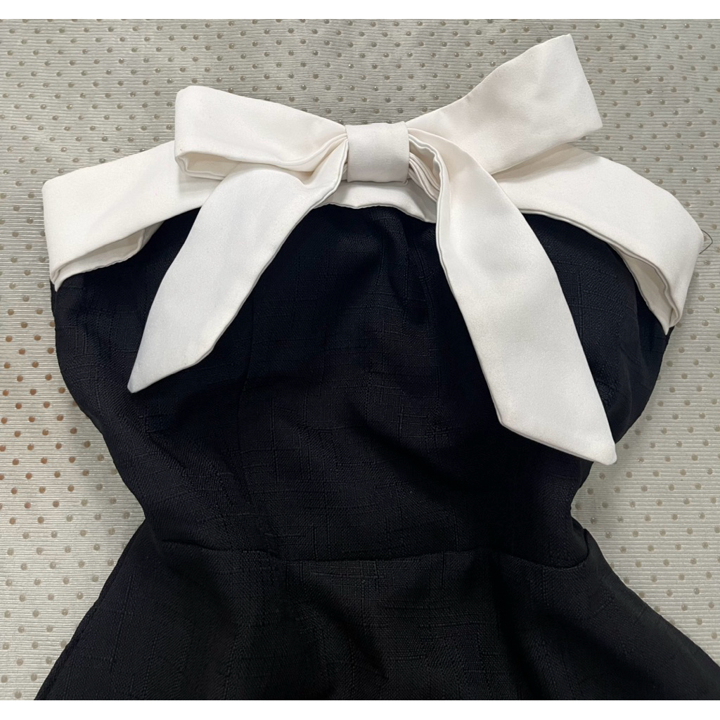 Pass đầm cúp . Hàng shop  BBSTORE💃🏻💃🏻💃🏻