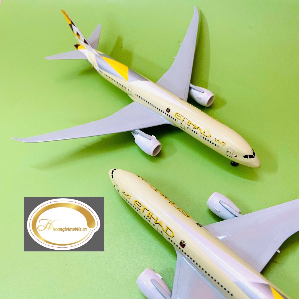 Máy Bay Dân Dụng Boeing B787 Hãng Etihad Airways . Mô Hình Kim Loại Cao Cấp Tỉ Lệ 1/400. Quà Tặng Hà