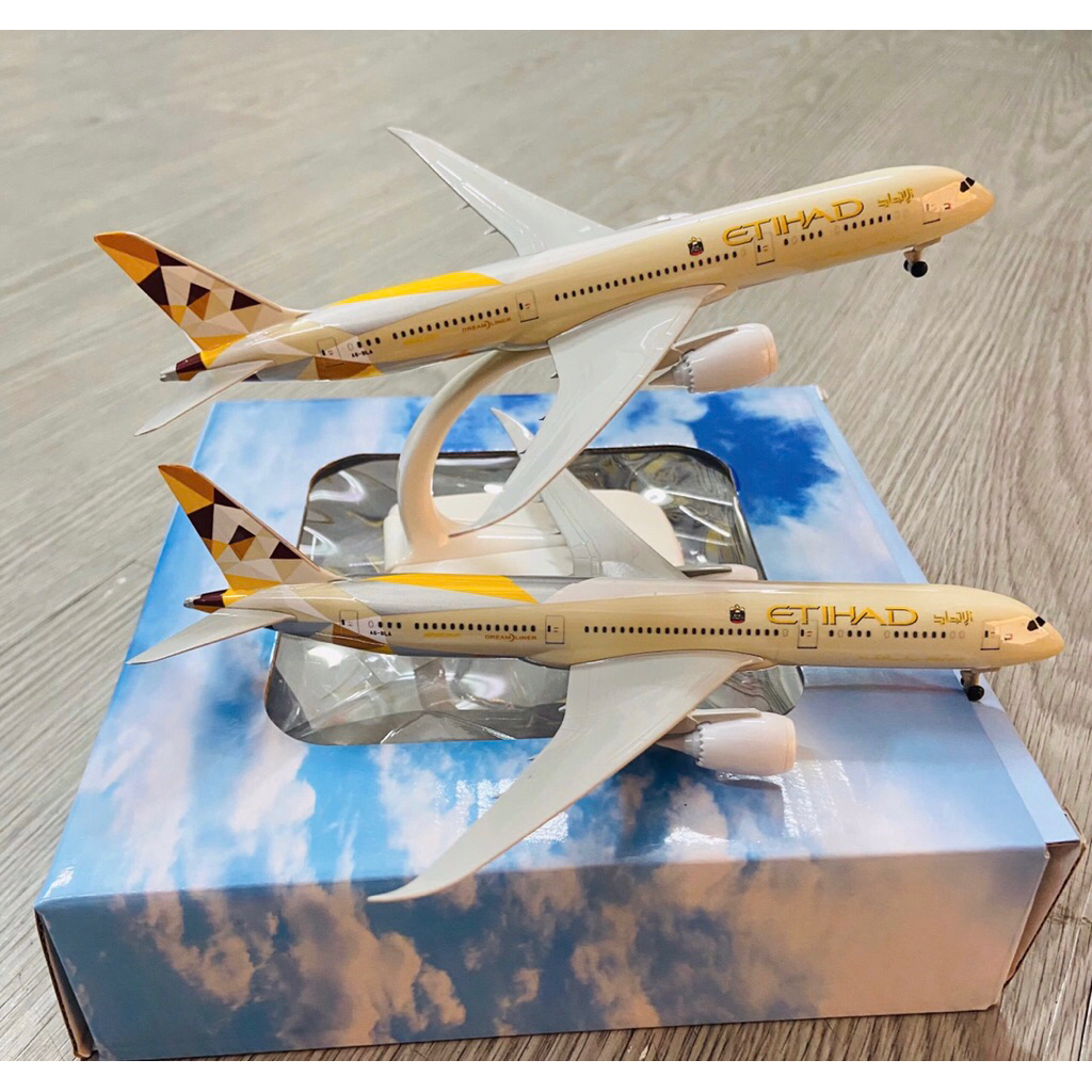 Mô Hình Máy Bay Boeing B787 Hãng Etihad Airways. Máy Bay Kim Loại Tỉ lệ 1/400 Cao Cấp Cực Đẹp