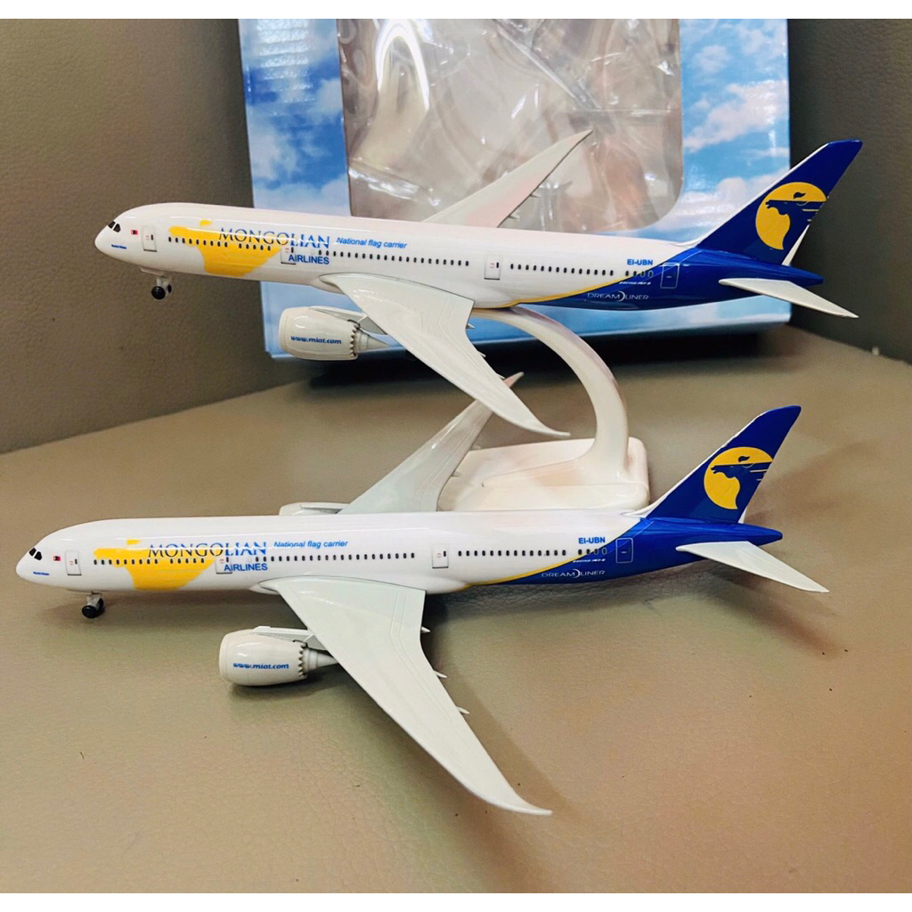 Máy Bay Boeing 787 Dreamliner Hãng Mongolian Airlines. Mô Hình Máy Bay Kim Loại Cao Cấp Cực Đẹp