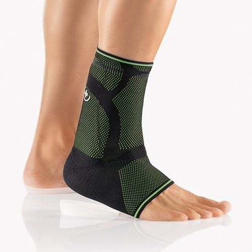 Đai hỗ trợ gân Achilles trong thể thao. Ankle brace with Achilles protection. Made in Germany