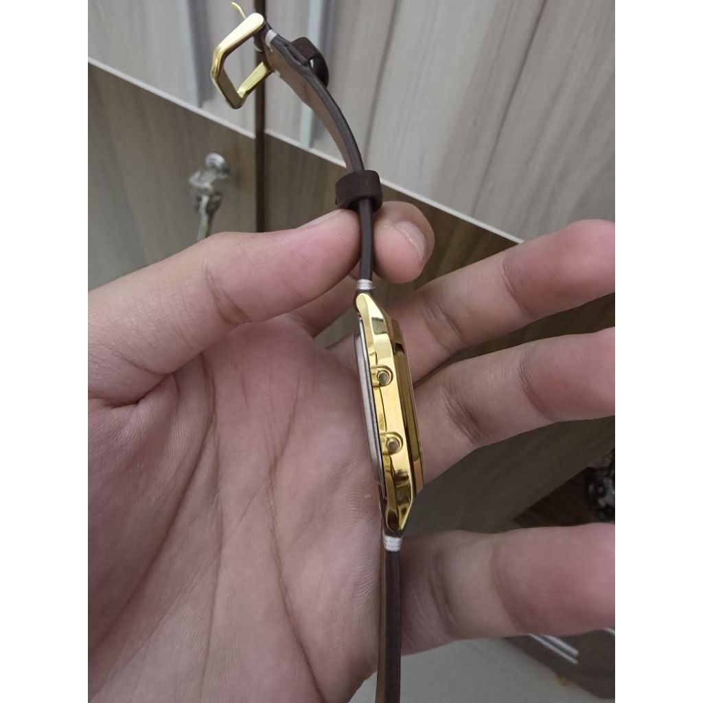 đồng hồ nam AQ230 gold vintage