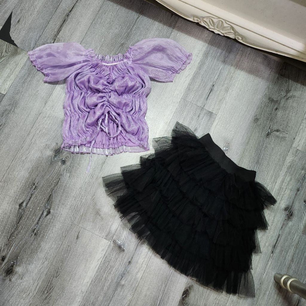 set áo bẹt vai bling bling kèm chân váy lưới tầng