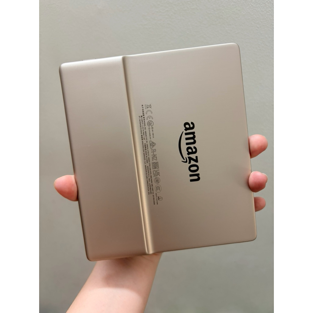Used 98% Kindle Oasis 3 32gb màn 7 inch màu Gold