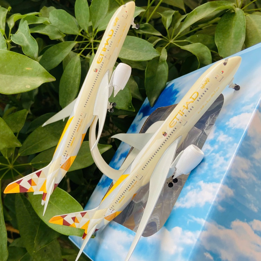Máy Bay Boeing 787 Dreamliner Hãng Hàng Không Etihad Airways (UAE) Tỉ Lệ 1:400 Quà Tặng Sưu Tầm Tran