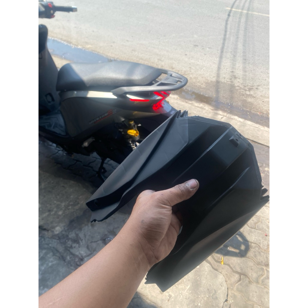 Ốp Nhựa Chắn Bùn Zin Gắn Dè Sau Datbike QuanTum S0-S1-S2-S3