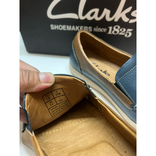 Giày mọi Clarks xanh navi phối viền nâu
