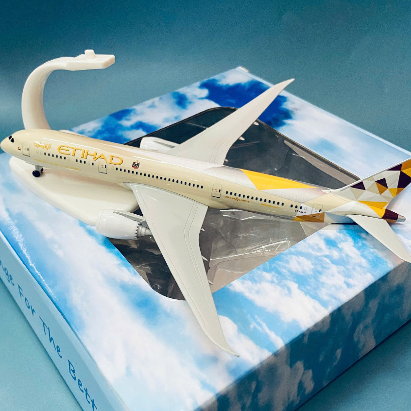 Mô Hình Máy Bay Boeing B787 ETIHAD AIRWAYS Hãng Hàng Không Các Tiểu vương quốc Ả Rập Thống nhất – UA