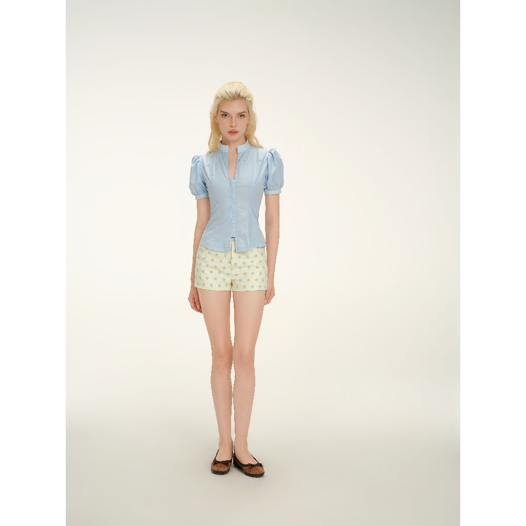 Quần shorts nữ MONÁ quần ngắn chấm bi ôm dáng chất kate  - MIMOSA Shorts | BigBuy360 - bigbuy360.vn