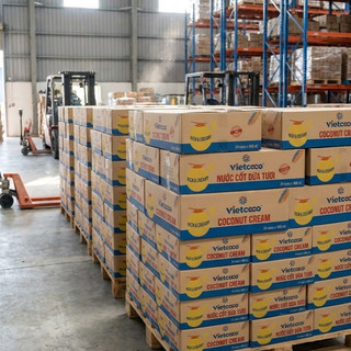 Thùng 30 lon nước cốt dừa tươi Vietcoco 160ml