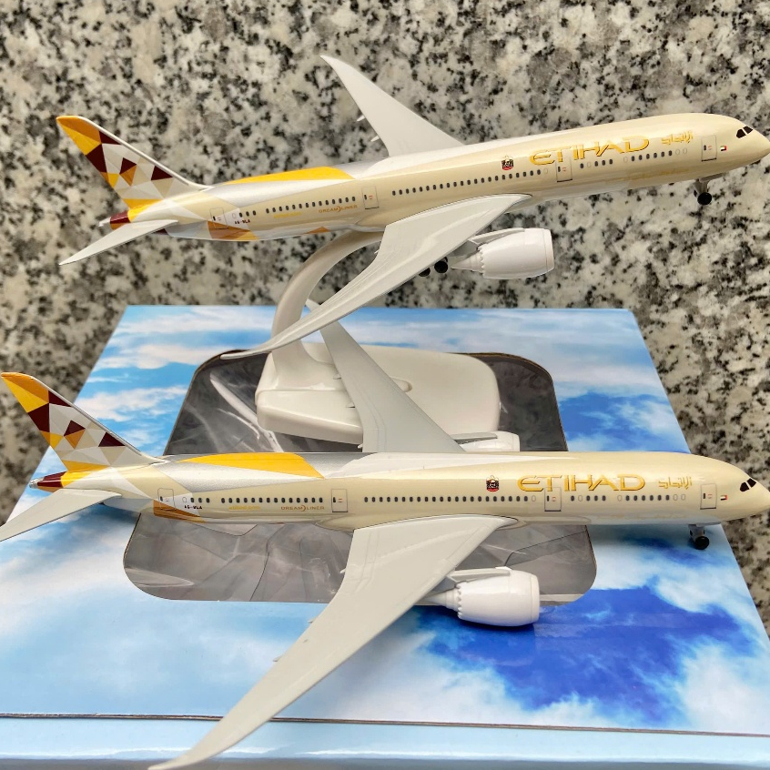 Máy Bay Mô Hình Boeing B787-8 Dreamliner "ETIHAD AIRWAYS" Hãng Hàng Không UAE Tỉ Lệ 1:400 Cao Cấp + 