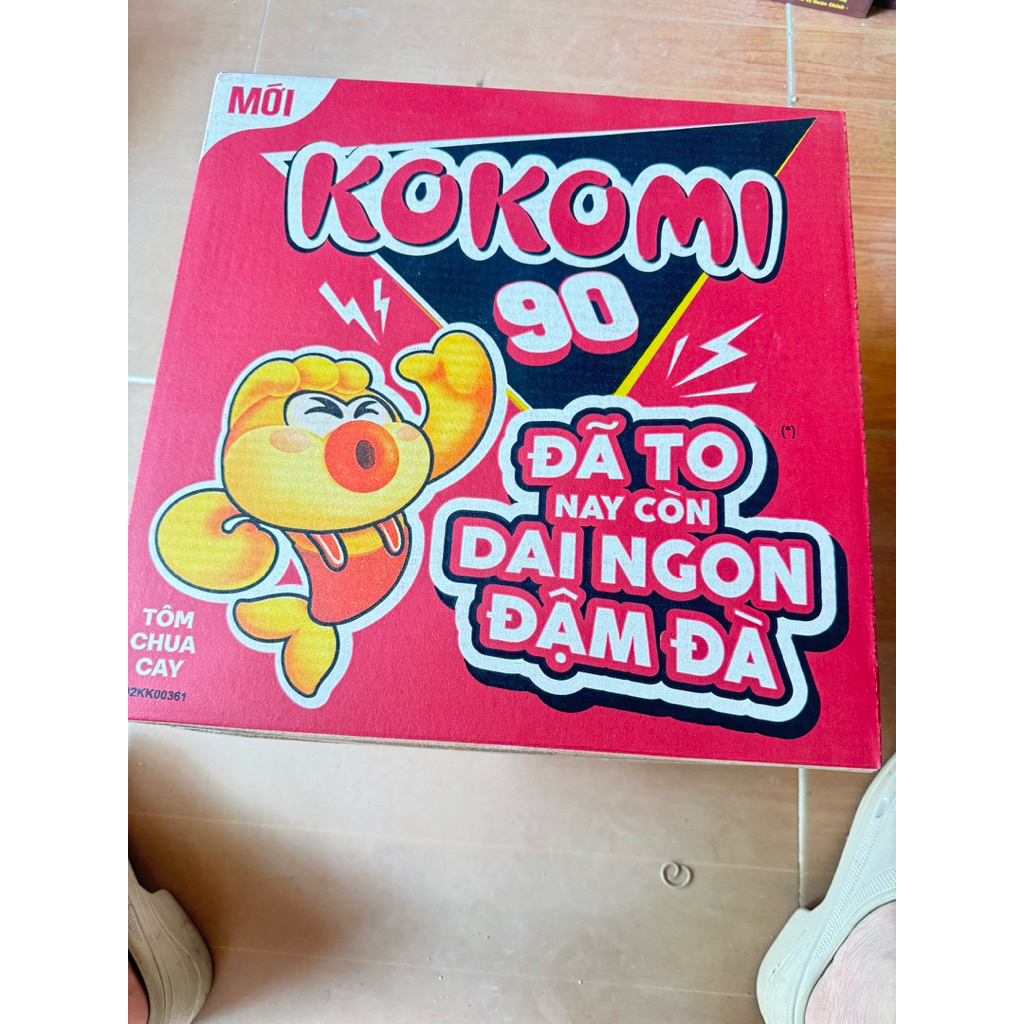 Kokomi 90 Mì Tôm Chua Cay Thùng 30 Gói – Mì Ăn Liền Vị Tôm Cay Đậm Đà, Sợi Mì Dai Ngon, Tiện Lợi