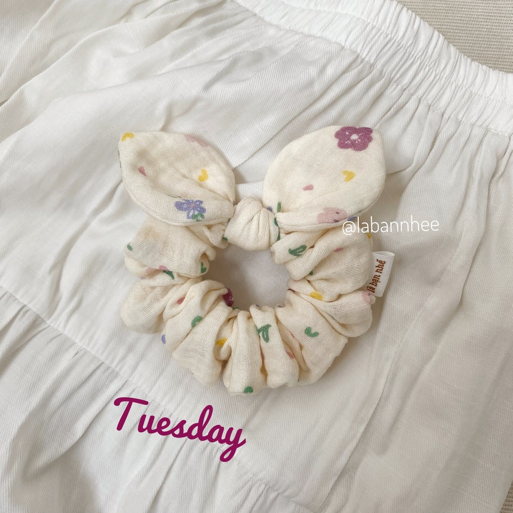 [100% HANDMADE] Dây cột tóc scrunchie, dây buộc tóc vải, dây cột tóc tai thỏ, handmade by LÀ BẠN NHÉ