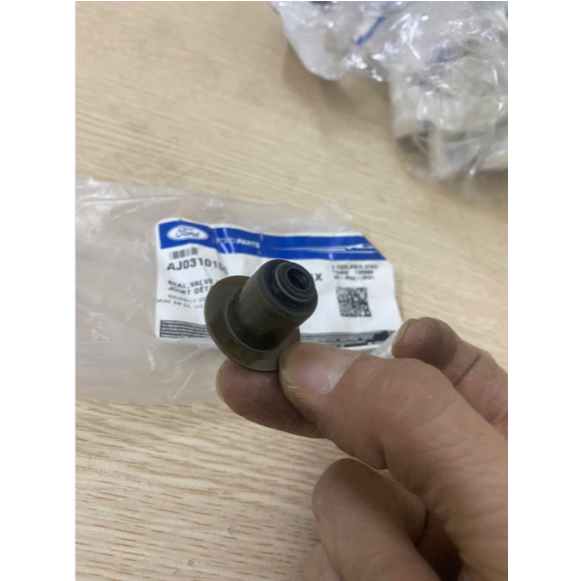 Phớt ghít Ford Mondeo 2.5 – Ford Escape 3.0 V6 chính hãng | Phớt thước lái Mondeo Escape