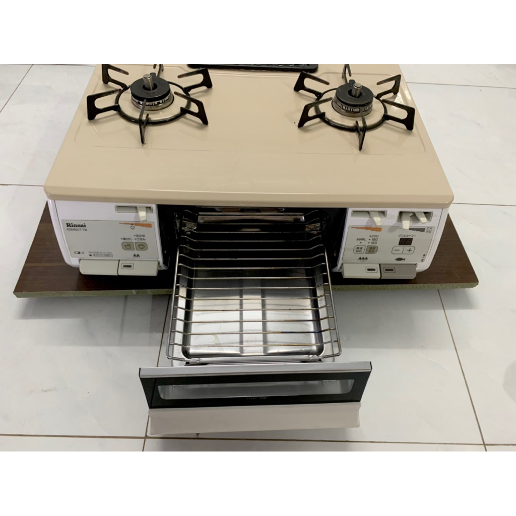 Mua bếp gas rinai TẶNG NGAY{dây gas và cặp pin chính hãng}