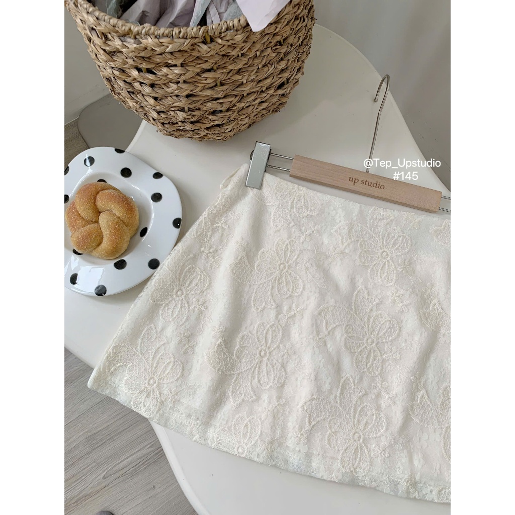 (Size XS) Chân Váy A Ren Hoa Dáng Ngắn Size XS (eo 64-67)