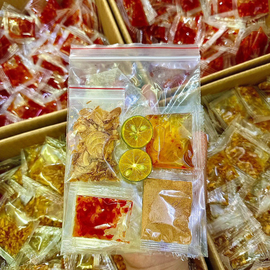 10 bịch bánh tráng tắc ớt rim siêu ngon Trung Huyền ( 4 loại gia vị )