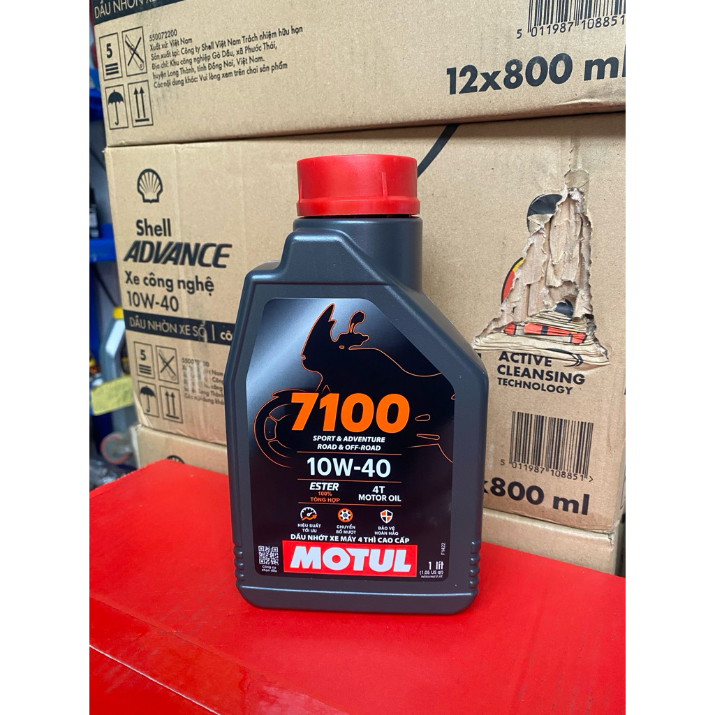 Nhớt Motul 7100 10W-40 dành cho xe 4T và xe côn tay 1L Ester hòn toàn tổng hợp chĩnh hãng