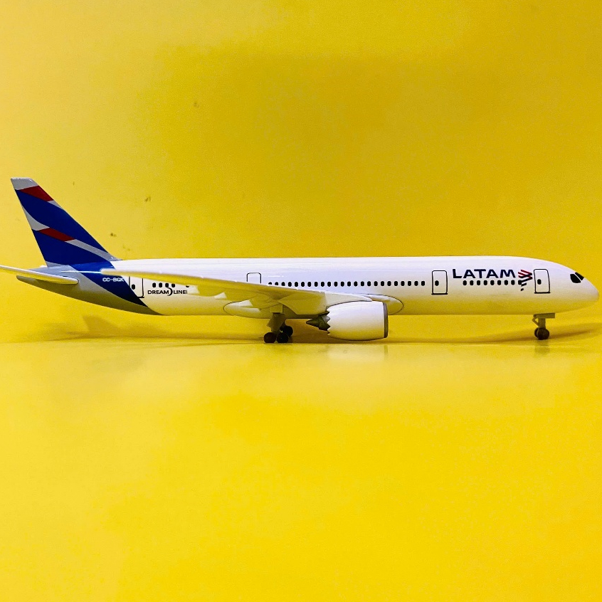 Máy Bay hãng hàng không Nam Mỹ LATAM Airlines | Mô hình Tỉ Lệ (1:400) | B787 Dreamliner Aircraft Mod