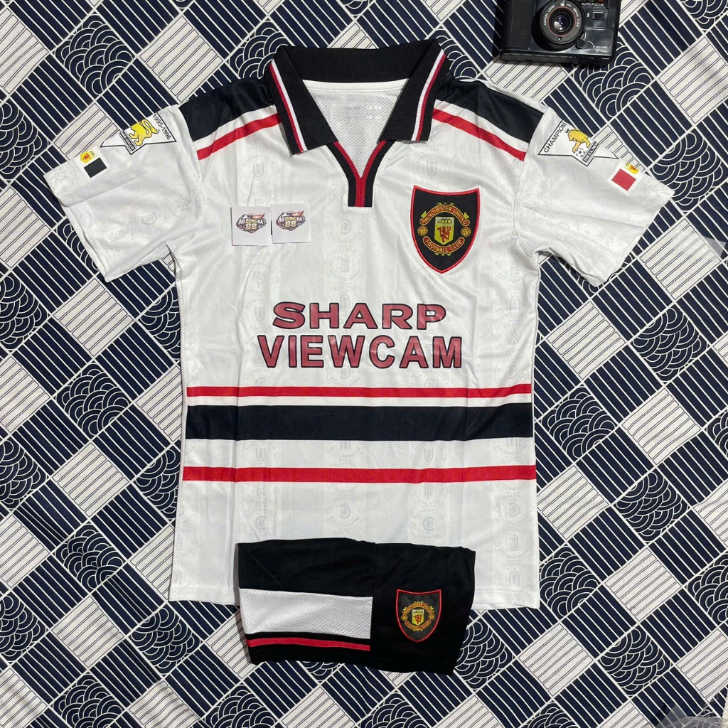 Bộ quần áo bóng đá CLB MU RETRO 1999 - CHUẨN MẪU THI ĐẤU
