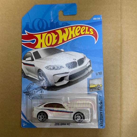 LeHuong Diecast - Xe mô hình Hot Wheels Hot Wheels 2016 BMW M2 trắng