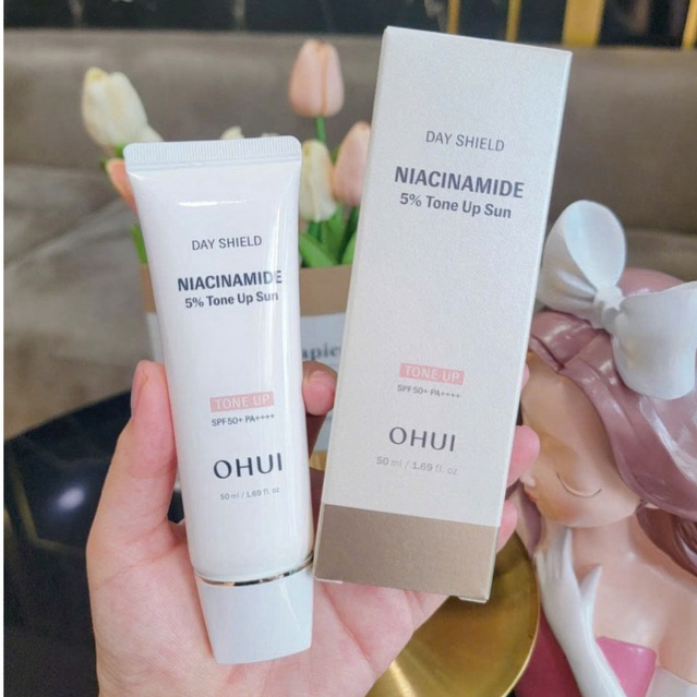 (Nội địa LG Hàn) Kem chống nắng nâng tone Ohui Day Shield Niacinamide 5% Tone Up Sun SPF50+/ PA++++
