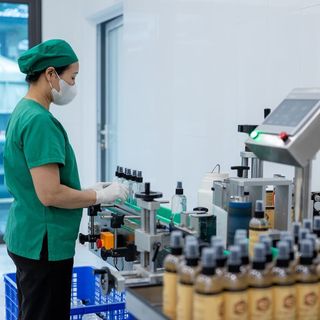 Nước lau mặt hoa hồng Karose Pure 300ml