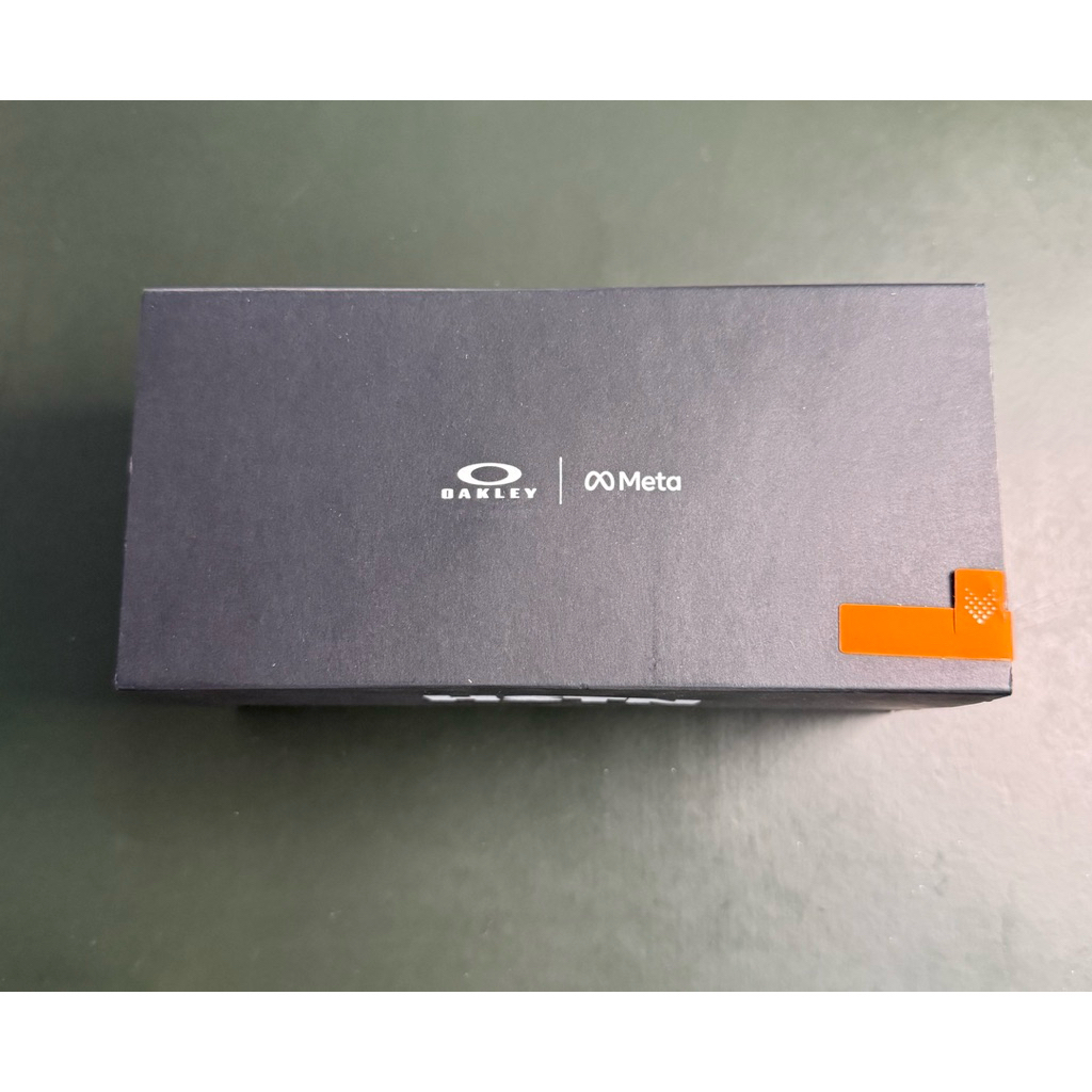 Kính thông minh Oakley meta HSTN (00W8002) black/clear to amethyst transitions - (new)