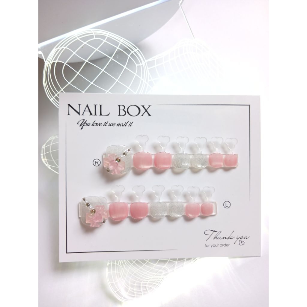 Nail box Móng chân thiết kế Hồng mắt mèo nơ mã số AC6