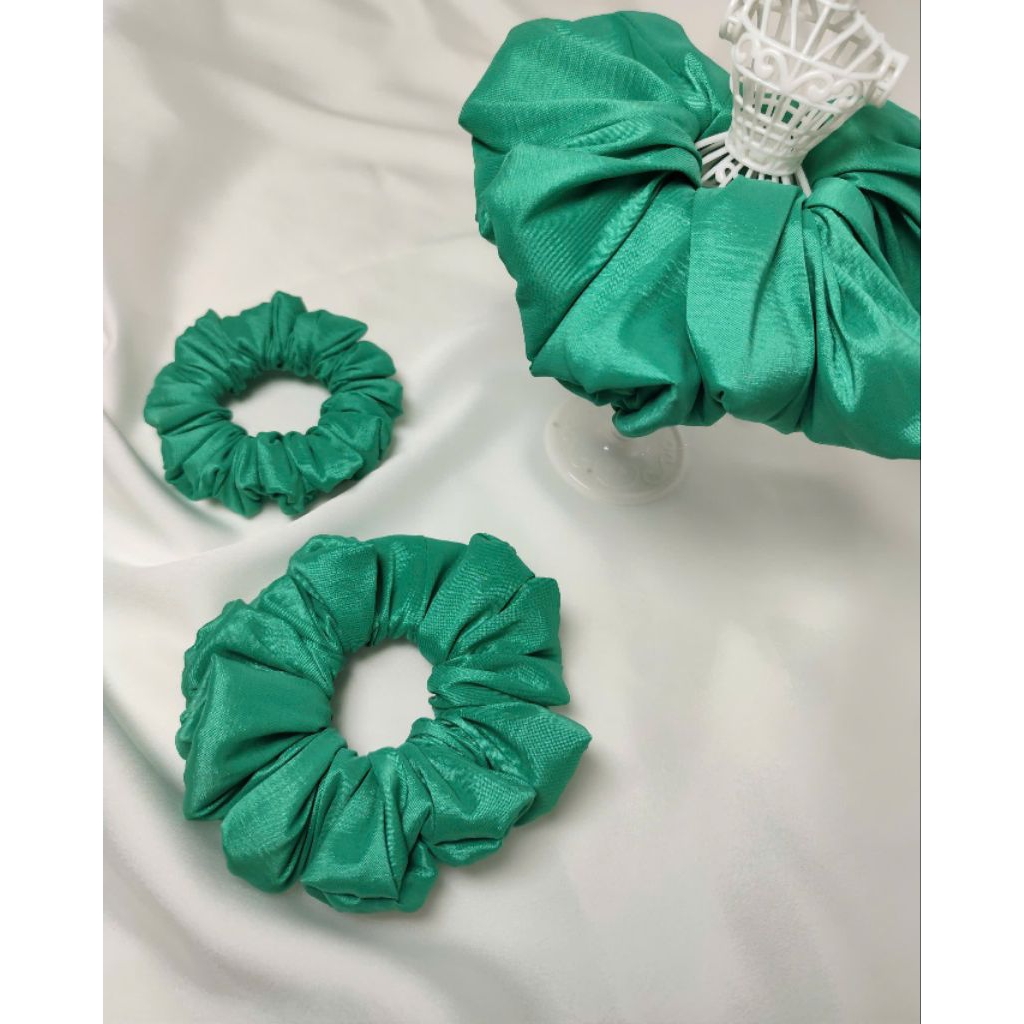 [Srunchies] Metallic Green