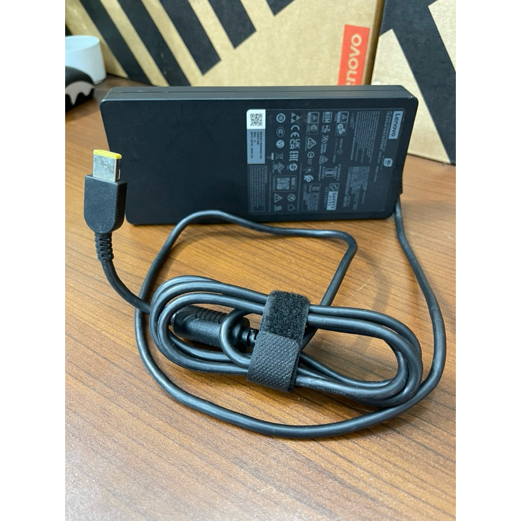 Sạc Legion 330W gaming, cũ zin hình thật