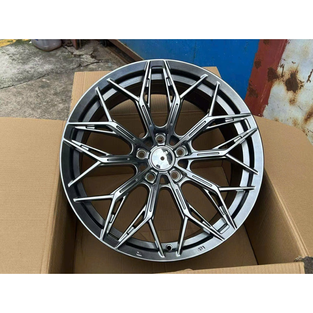 lazang Limo green R18,vinfat limo green R18 ,5 lỗ 5x114,3.Mâm lốp limo green