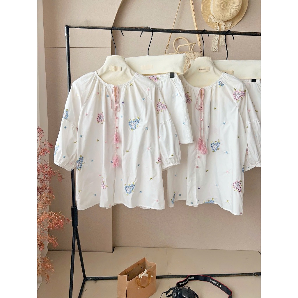 Set đồ nữ Mataso vải thô thêu hoa thoáng mát , Bộ đồ nữ áo tay lỡ cúc đinh ngọc kèm quần short cạp chun thời trang HEBE | BigBuy360 - bigbuy360.vn