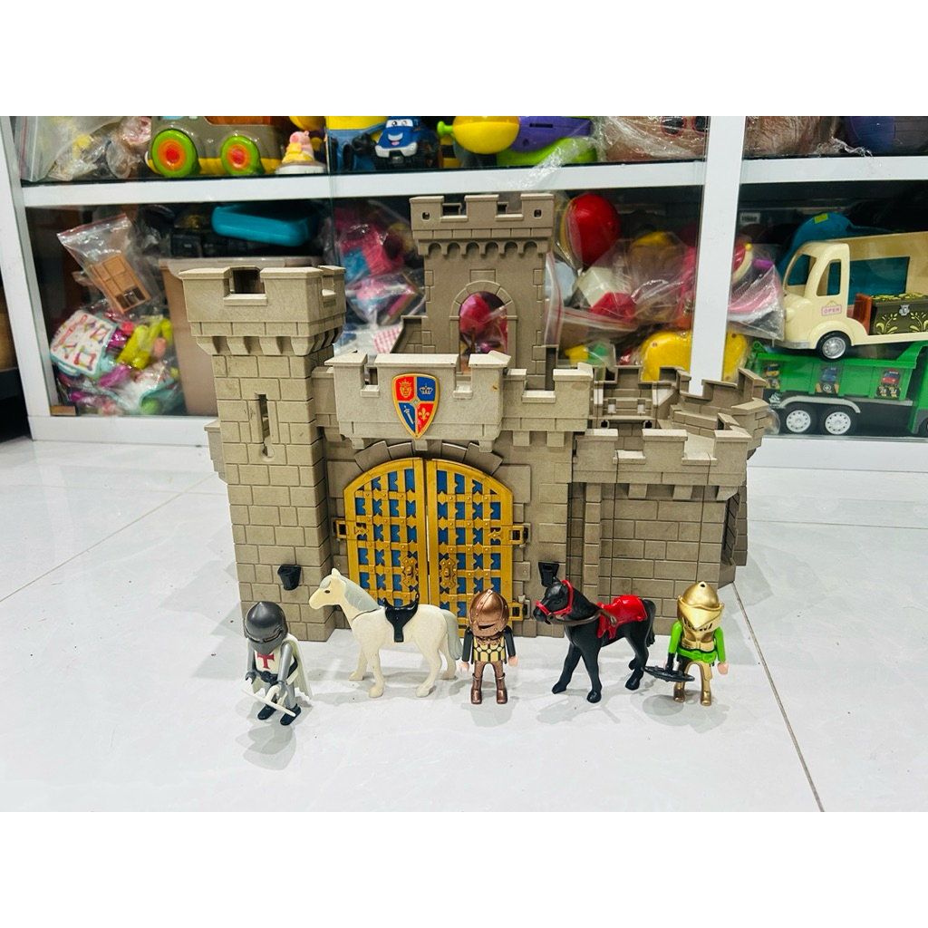 Mô hình lắp ráp Lâu đài Playmobil Knights Royal Castle of Lionheart Knights ( Hàng 2nd như hình chụp