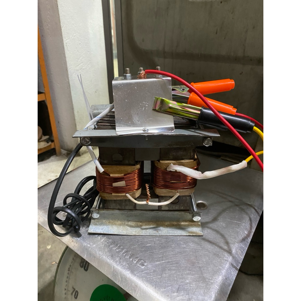 Máy nạp bình ắc quy 12v 10Ah đến 100Ah