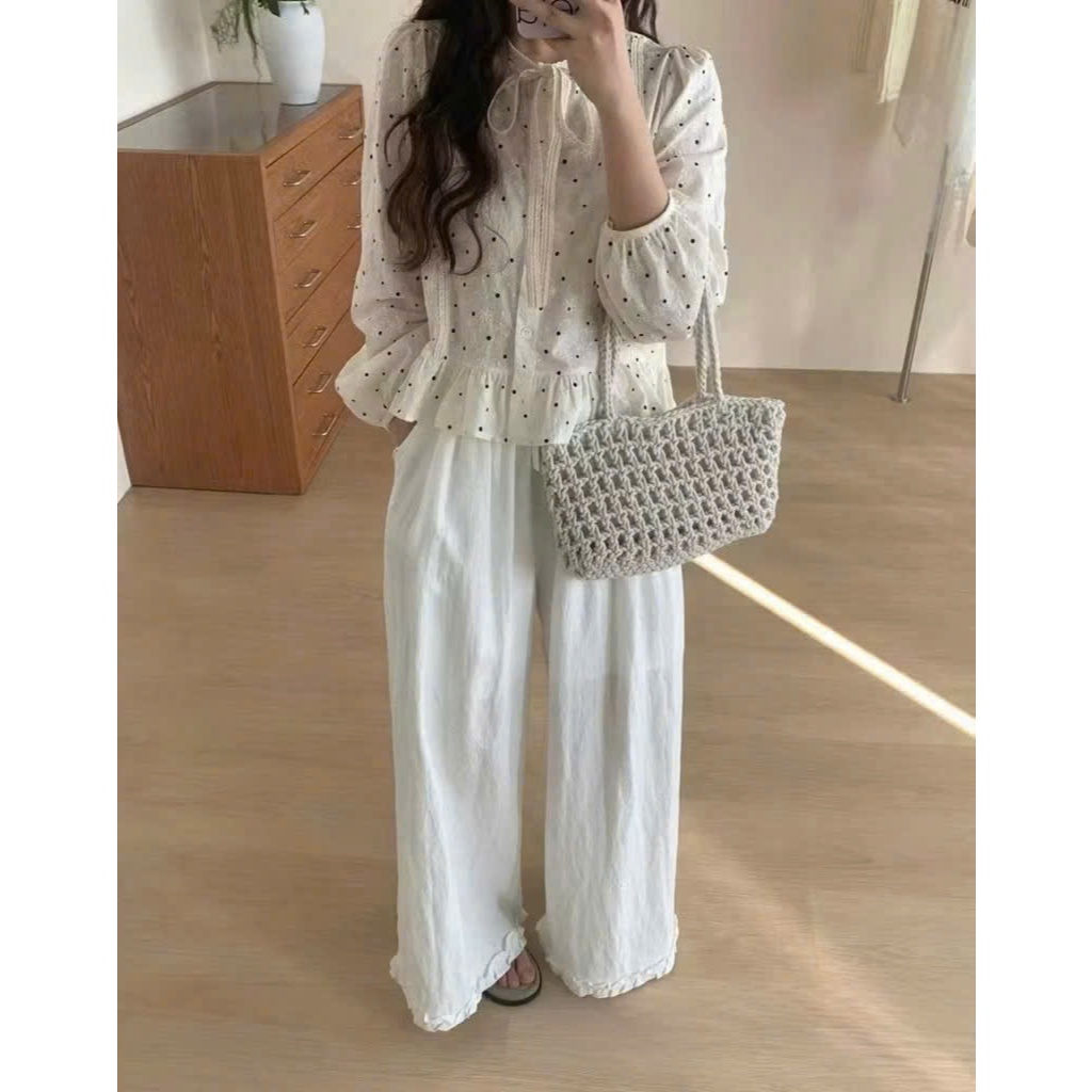 Áo sơ mi kiểu cổ tròn buộc nơ phối ren bèo vạt thô đũi hoa chấm bi by Cimie Closet