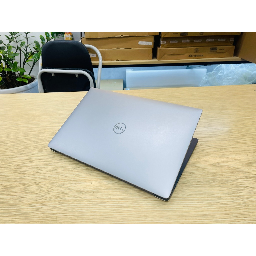 DELL PRECISION 5540 CORE I7 9850H RAM 16GB SSD 512GB 15.6INCH FHD VGA T1000