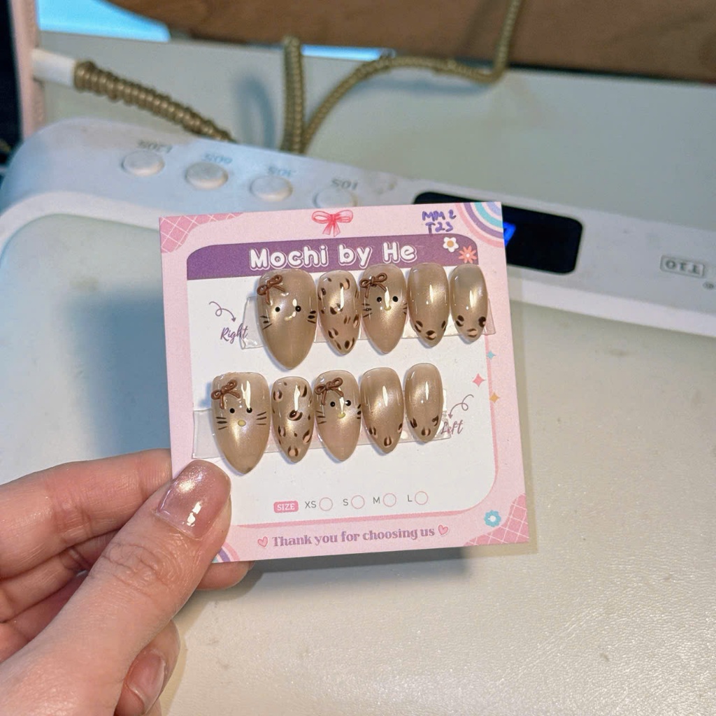 Mochi Nailbox - Mắt Mèo Nâu Kitty Design Beo Nơ Nổi Nail Box Bộ Móng Giả Đa Dạng Tiện Lợi Tiết Kiệm 