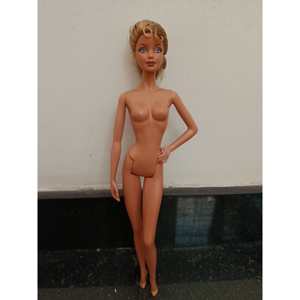 Búp bê Barbie muse nude 5