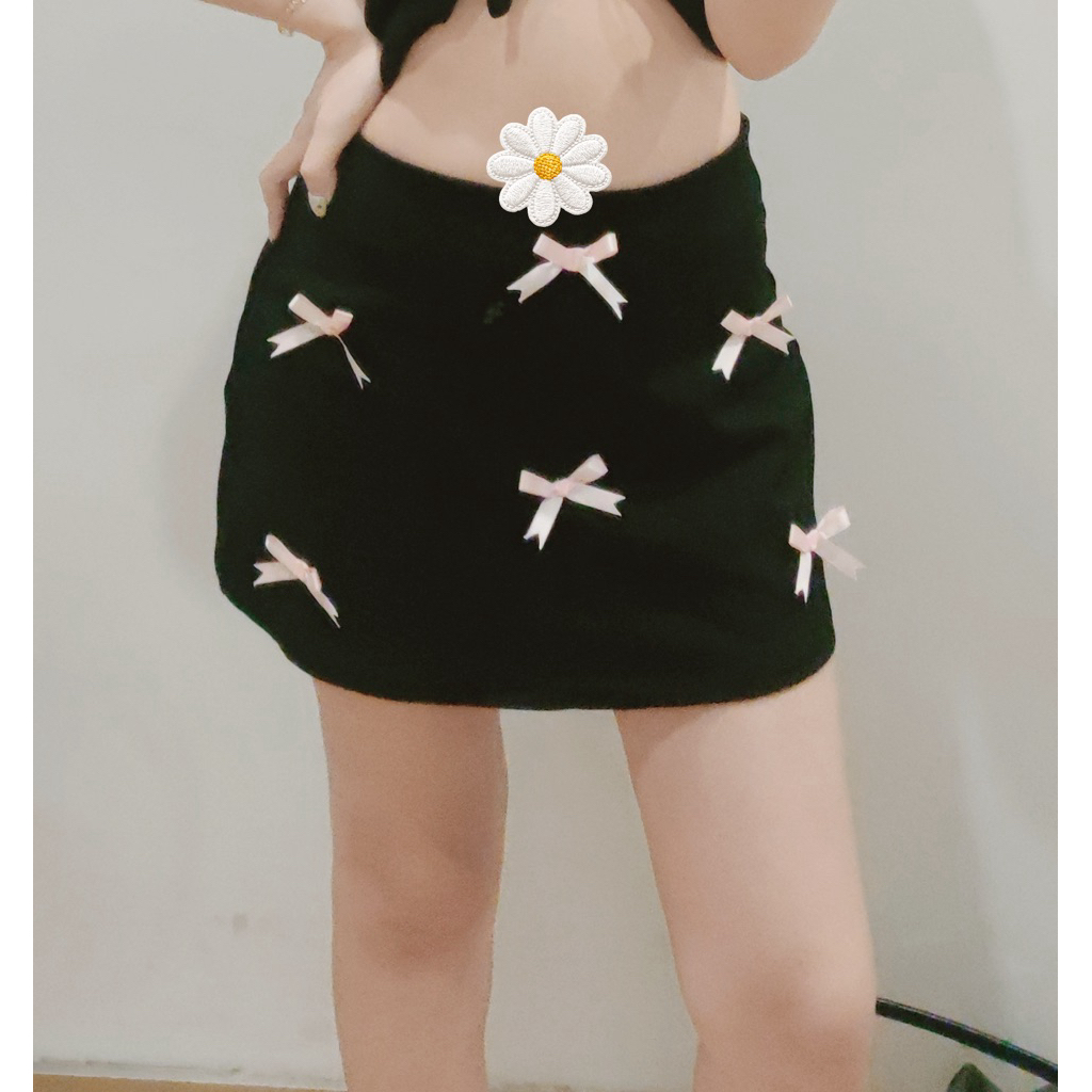 Chân váy Kill System gắn nơ hồng