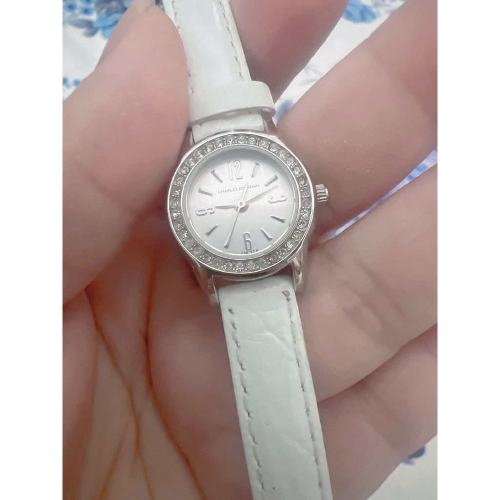 đồng hồ Thụy nữ hiệu charles jourdan quartz