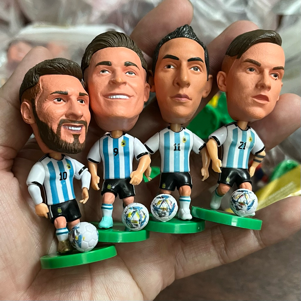 Combo set mô hình tượng cầu thủ Messi Dybala Di Maria Alvarez Argentina 7cm chính hãng Soccerwe foot