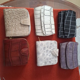 Ví cầm tay da cá sấu.Nhiều màu